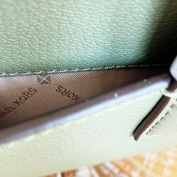 NWT Michael Kors Large Avril Top Handle Satchel - Picture 5 of 17